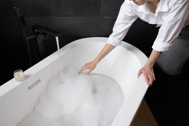 acrylic tub stain removal