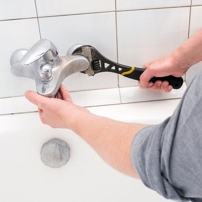 How Much Does it Cost to Replace a Bathtub Faucet?